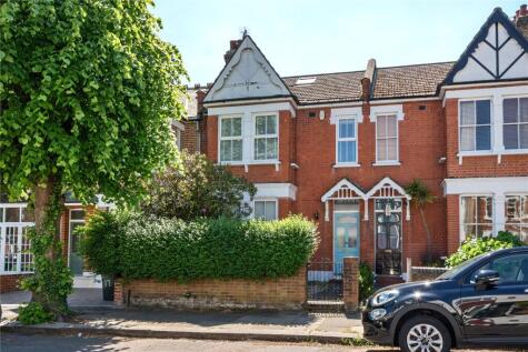Eaton Park Road, Palmers Green, London, N13