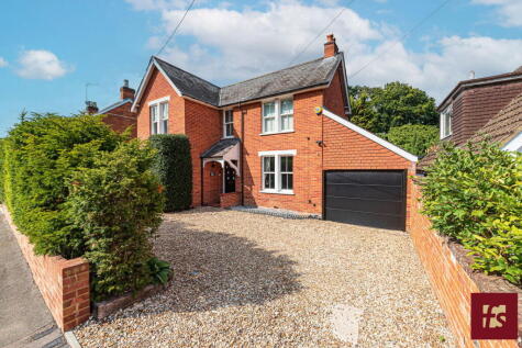 Longdown Road, Sandhurst, Berkshire, GU47 8QG