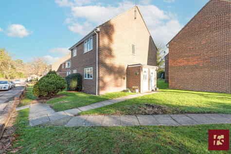 Barracane Drive, Crowthorne, Berkshire RG45 7NU