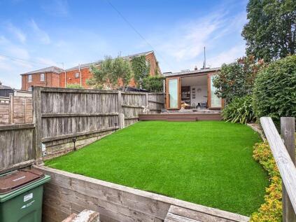 Albert Street, Cowes