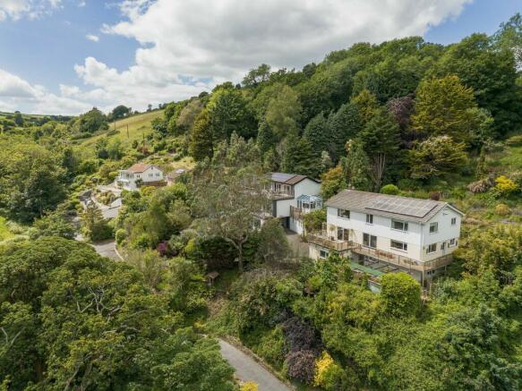 Exterior_Brambles, Weeke Hill, Dartmouth