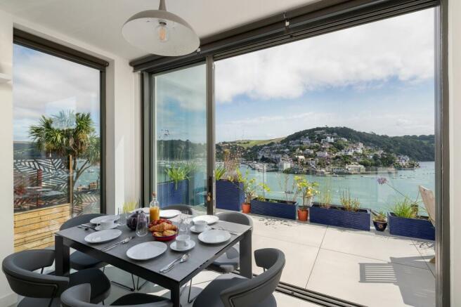 Pooks Hill, Dartmouth, Dining Area