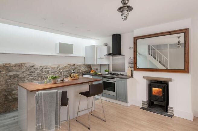 51 Lake Street, Dartmouth