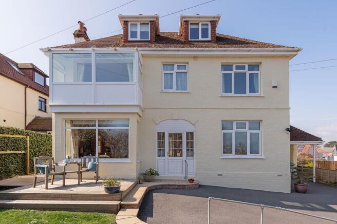 Wavecrest, Paignton