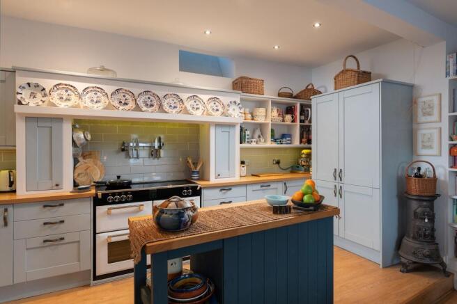 Kitchen_Duffryn House, 28 South Ford Road, Dartmouth