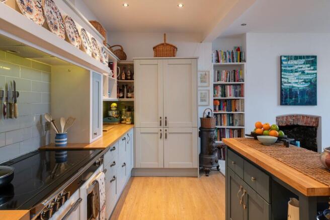 Kitchen_Duffryn House, 28 South Ford Road, Dartmouth