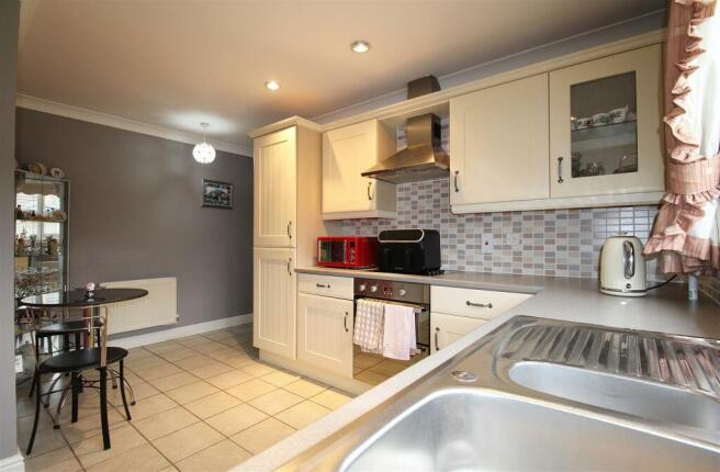 Kitchen/Breakfast Room