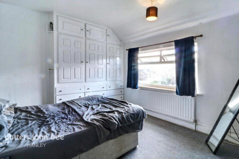 Beckton Avenue, Stoke-On-Trent, ST6 6ET