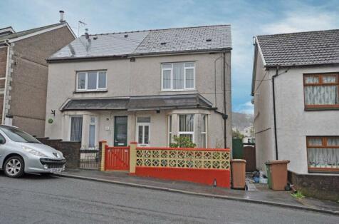 Risca - 2 bedroom semi-detached house for sale