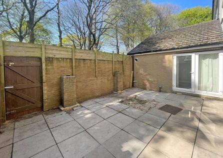 Ground Floor Apartment, Shaftesbury Walk, Newport