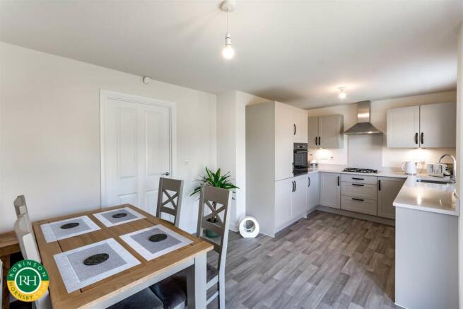 kitchen/dining room
