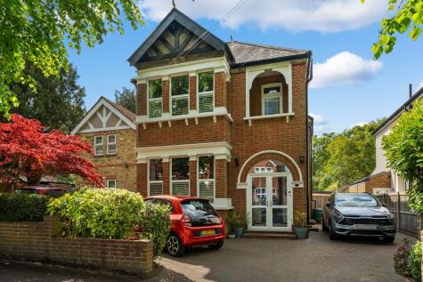 Onslow Gardens , South Wallington