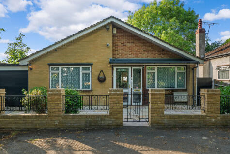 Medland Close, Hackbridge