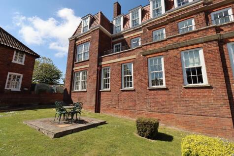 The Quadrangle, Hunmanby Hall, Hunmanby YO14 0HZ