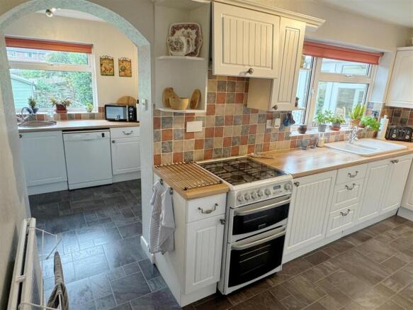 Kitch - Utility 1.JPG