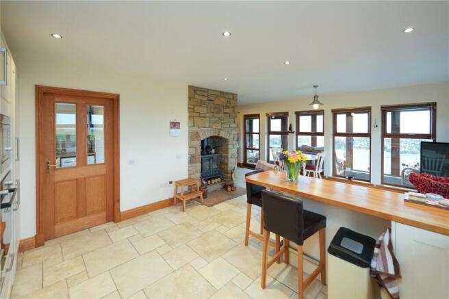 Kitchen/Dining