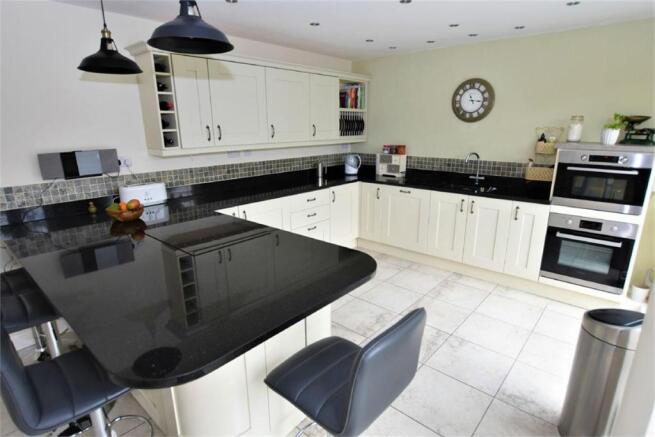 5 Bedroom Detached House For Sale In Engine Lane Nailsea Bristol