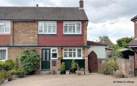 The Mount, West Cheshunt,
