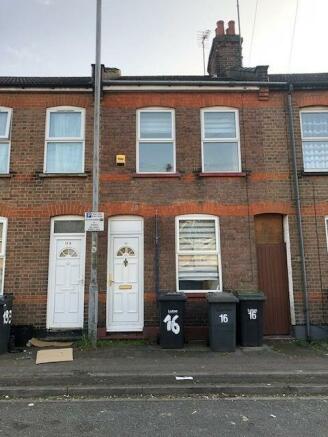 Large 2 bedroom Terraced for rent