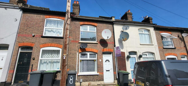 R2 bedroom Terraced for Sale