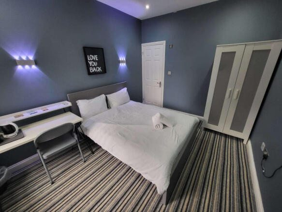 EN-SUITE Rooms to rent High Town Road, Luton LU2