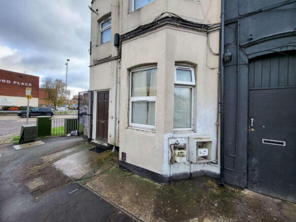 1 bed flat to rent Crawley Road, Luton LU1
