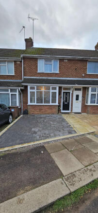 2 bedroom with driveway parking and large office/