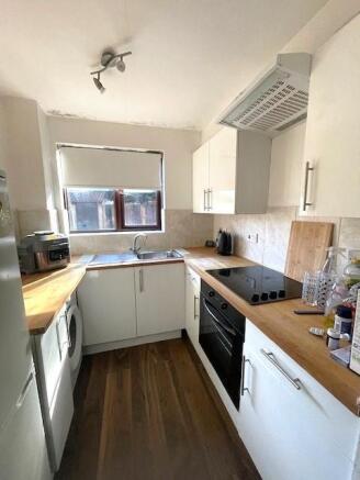 kitchen 3.jpg
