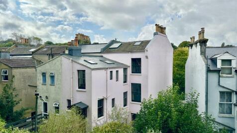 St. Helens Road, Hastings