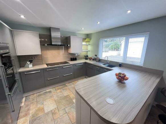 Kitchen-dining room