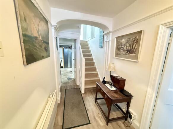Attractive entrance hallway