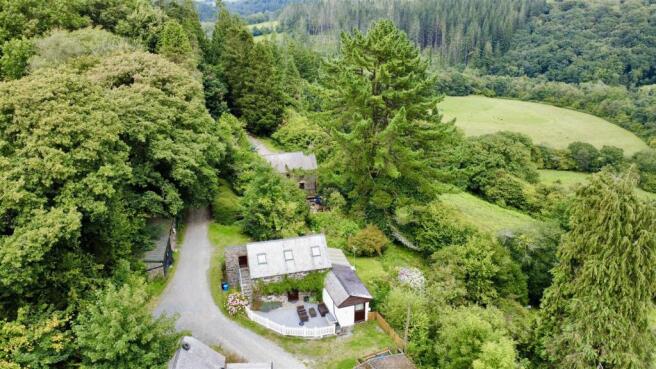 dji_fly_20250806_133522_510_1754524500356_photo_op