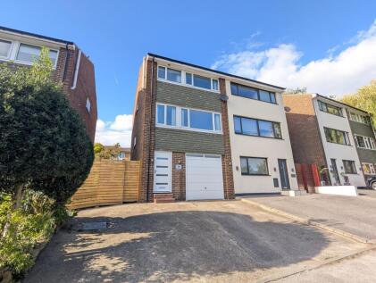 Cliffe Terrace, Baildon, Shipley, BD17