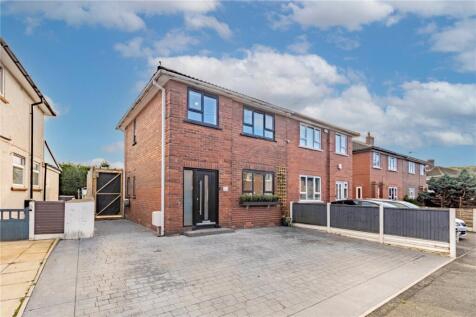 Laburnum Lane, Newhey, Rochdale, Greater Manchester, OL16