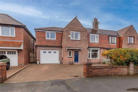 Woodtop Avenue, Bamford, Rochdale, OL11