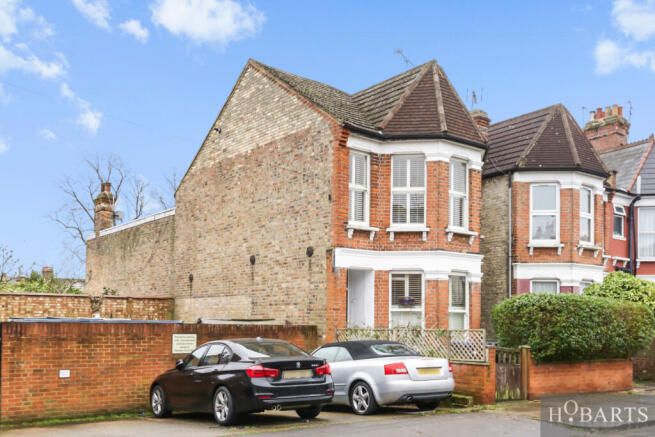 2 Bedroom,2 bath/shower room  First Floor maisone