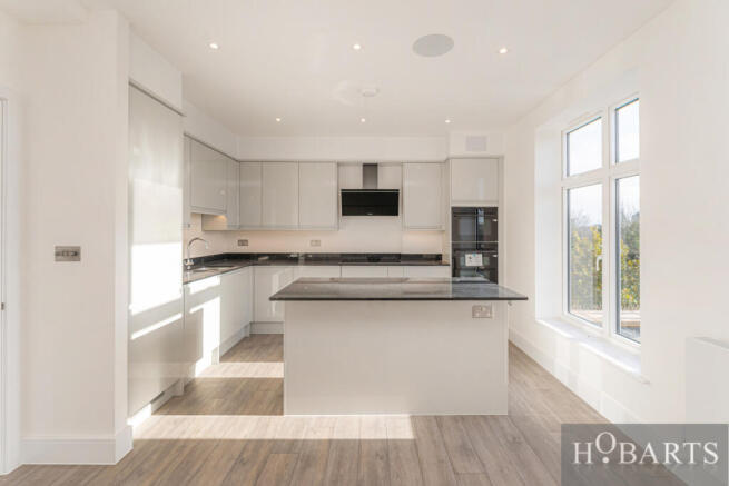 Exquisitely Refurbished Two-Bedroom Apartment in 