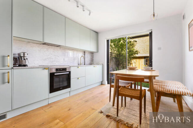 2 Bedroom Flat for Sale