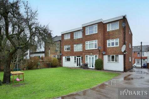 Park Avenue, Maple Durham Court, N13