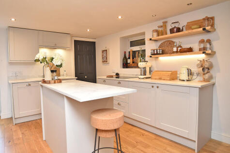 North Lodge Avenue, Harrogate