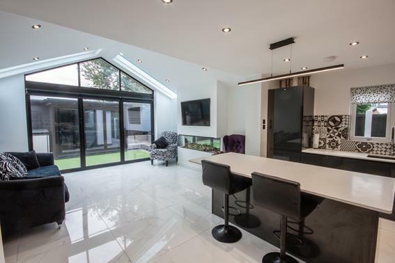 OPEN PLAN LIVING ROOM/KITCHEN