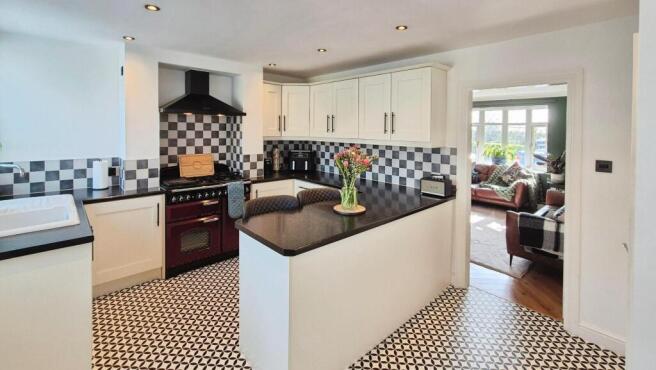 KITCHEN DINER