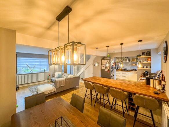 Open Plan Kitchen / Diner