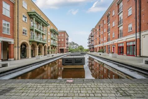 Waterside, Shirley, Solihull, West Midlands, B90