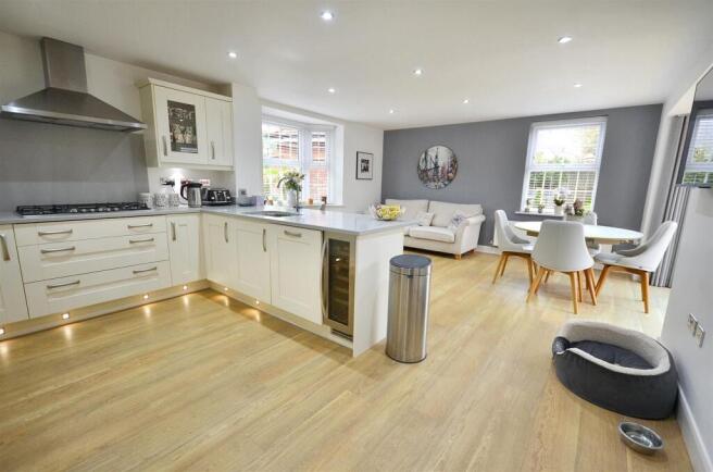 Open Plan Dining Kitchen