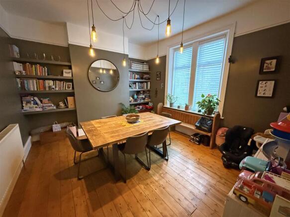 Dining room.jpg