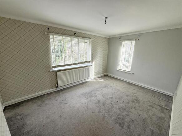 Bedroom 2.jpg
