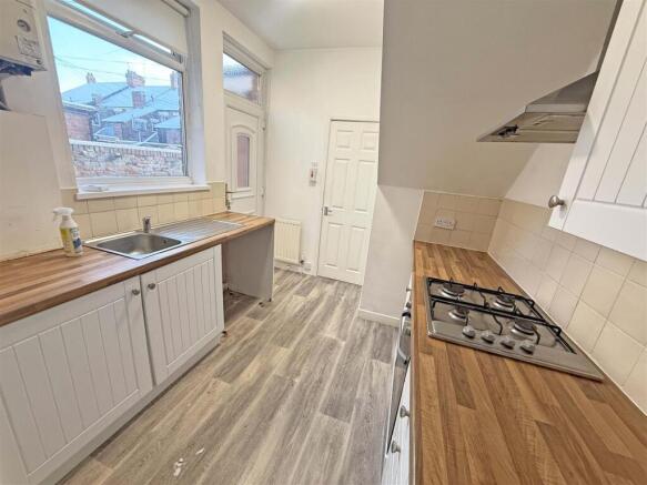 Morpeth Terrace Kitchen.jpg