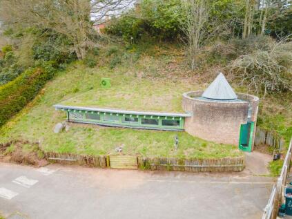 Brook Lodge, Threshers, Crediton, EX17 3JJ