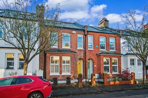 Lillian Road,
Barnes, SW13